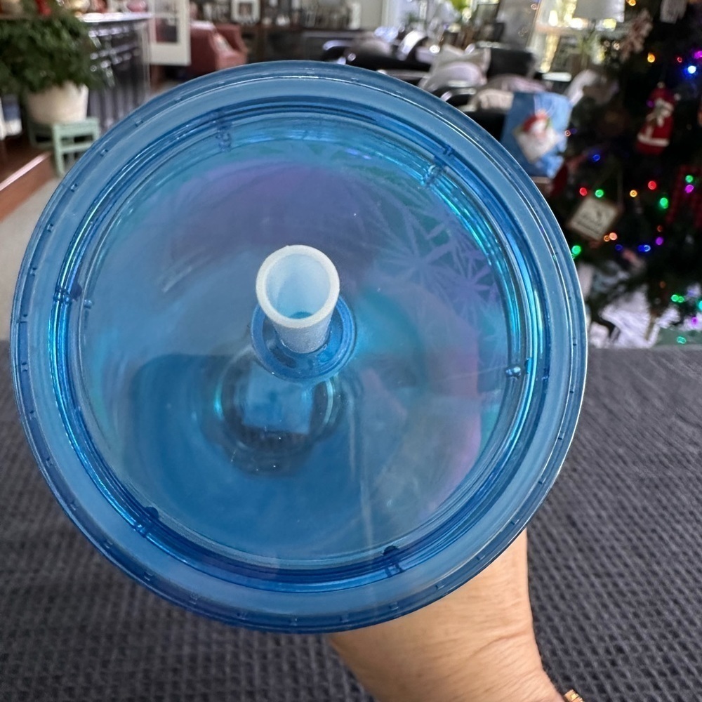 ⭐️Starbucks⭐️ Rare Snowflake Irredescent 24 oz Tumbler Beautiful - Picture 6 of 7